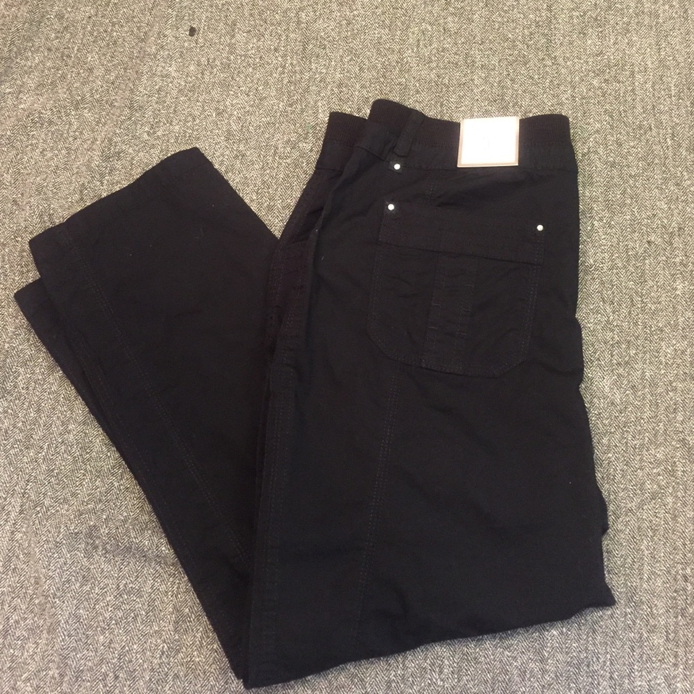 CHICO'S The Ultimate Fit Black Cotton Crop Pants
